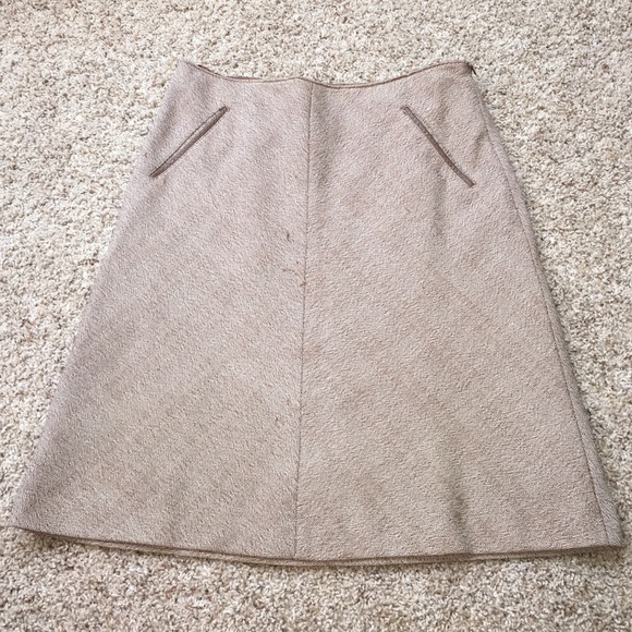 Banana Republic Dresses & Skirts - Banana Republic brown wool skirt!