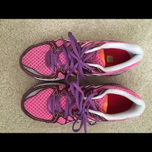 Asics Kayano size 8 1/2 preowned