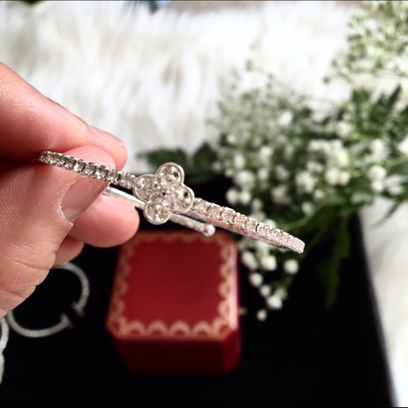 Lucky charm Four leaf clover Diamond bracelet - Picture 3 of 3