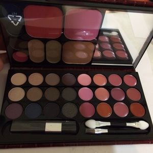 Skinn by dimitri james palette of perfection