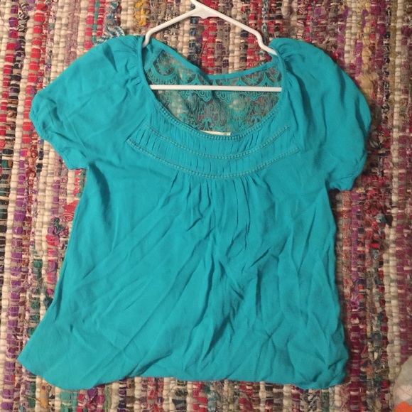 Short sleeve teal top!
