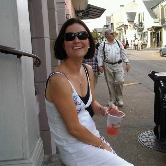 Meet your Posher, Delaney - Picture 3 of 4