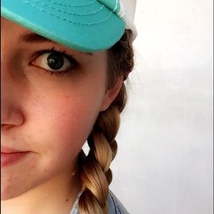 Meet your Posher, Kara