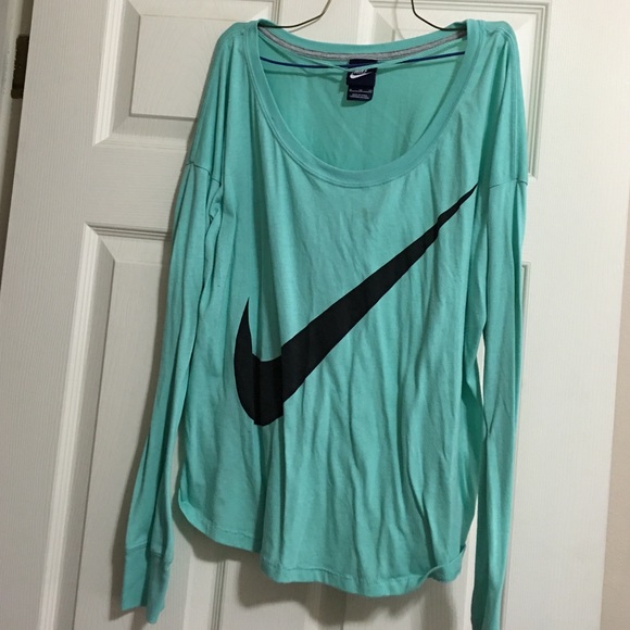 Nike long sleeve top