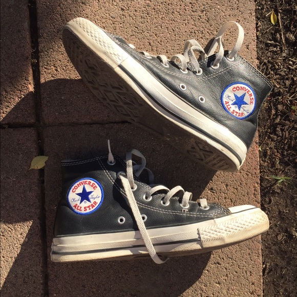 Size 8 leather converse