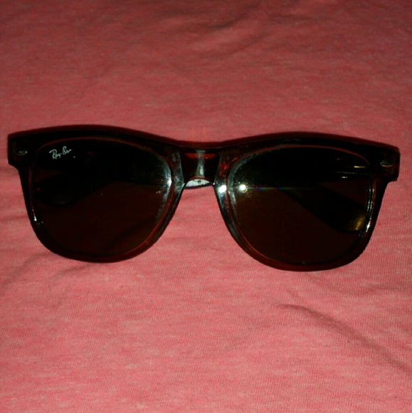 Ray-Ban Wayfarer Sunglasses
