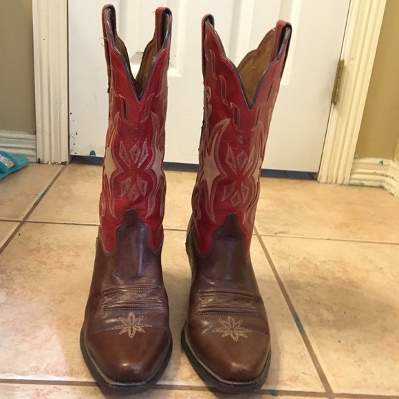 Ariat woman's boots 8b