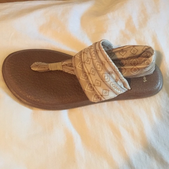 Sanuk Sling-back Sandals