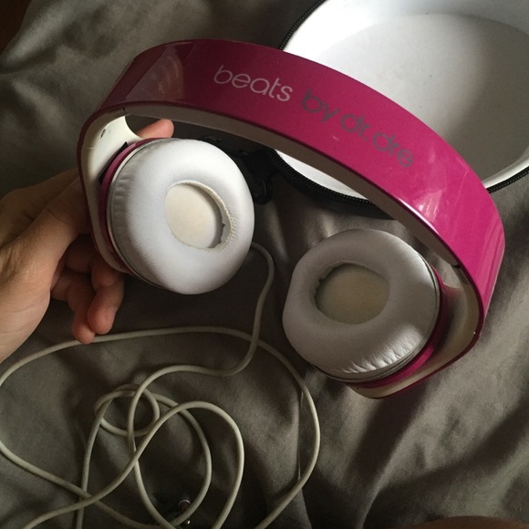 Pink Studio beats by dr.dre