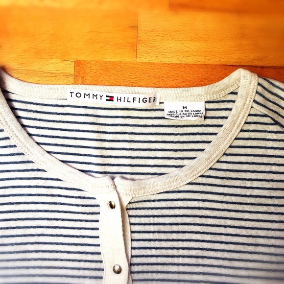 Tommy Hilfiger Top - Picture 3 of 4