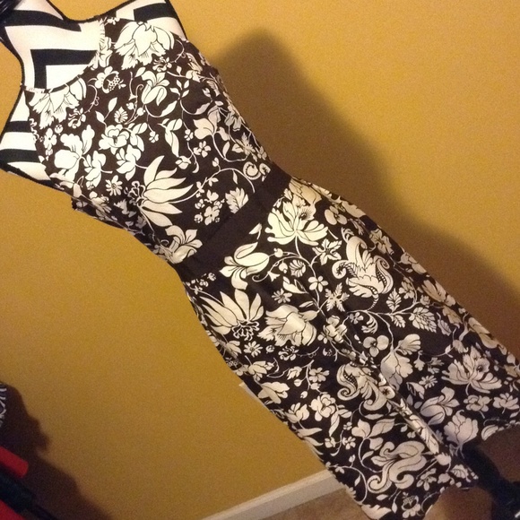 Ann Taylor Dresses & Skirts - Ann Taylor brown& cream dress sz12  great dress
