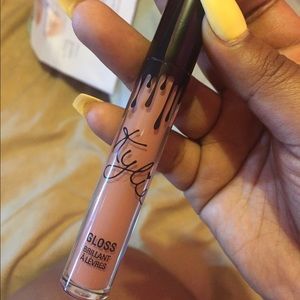 Kylie lip kit gloss