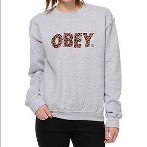 Obey  crewneck