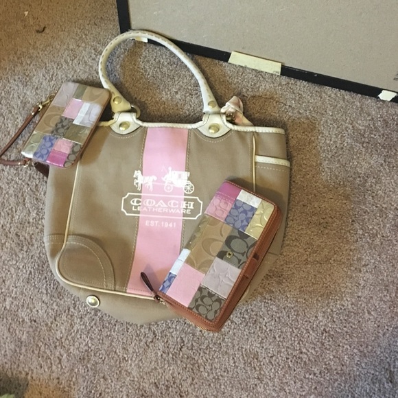 Coach bag wallet wristlet reserved for jjsass