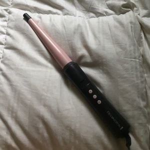Remington hair curling wand.