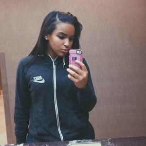 Meet your Posher, Jada