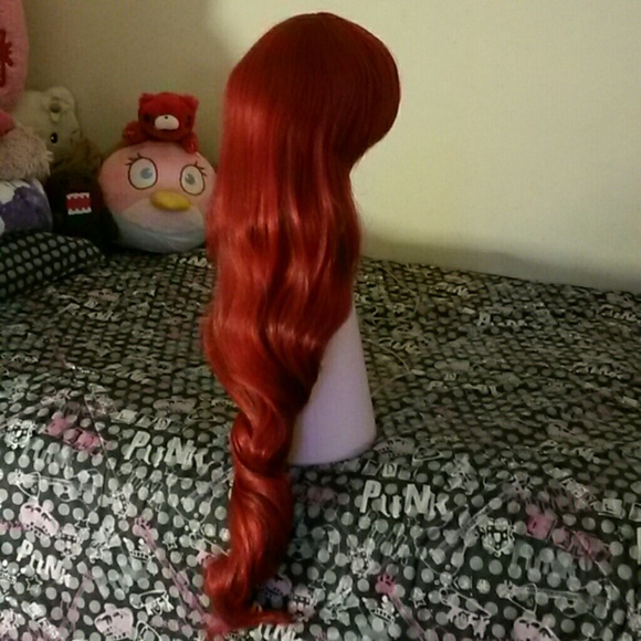 Other - Curly red wig