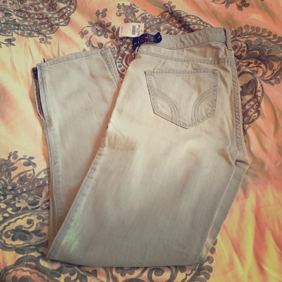 Hollister Capris