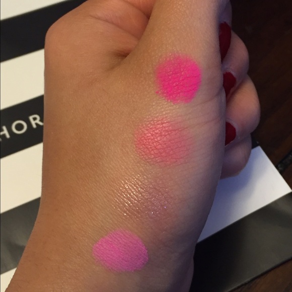 Pink makeup - Picture 3 of 4