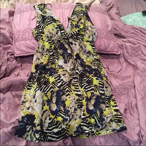 BB Dakota Leon dress size L