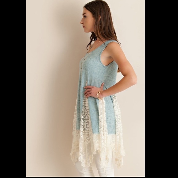 🏆HOST PICK🏆💎Blue & Lace Semi-Sheer Tank Tunic - Picture 4 of 4