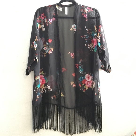 Floral printed fringe kimono