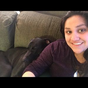 Meet your Posher, Cassandra