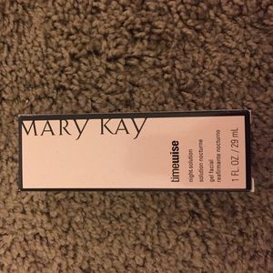 Mary Kay TimeWise Night Solution