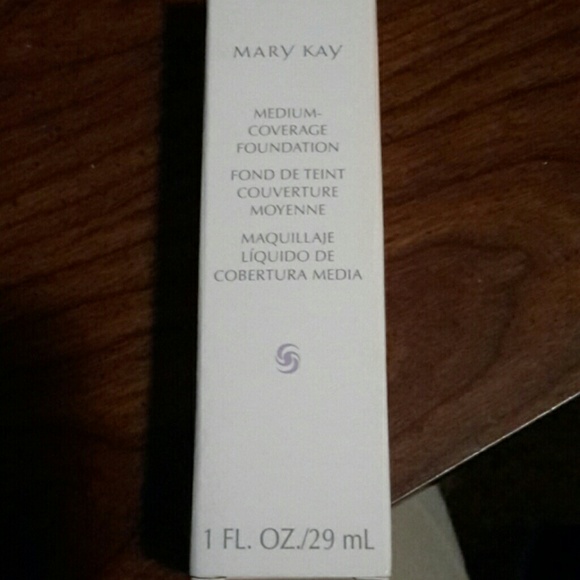 Marykay medium coverage foundation
