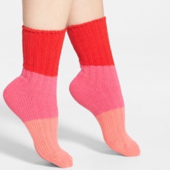 Cozy Toe Chenille Colorblock Socks - Picture 2 of 2