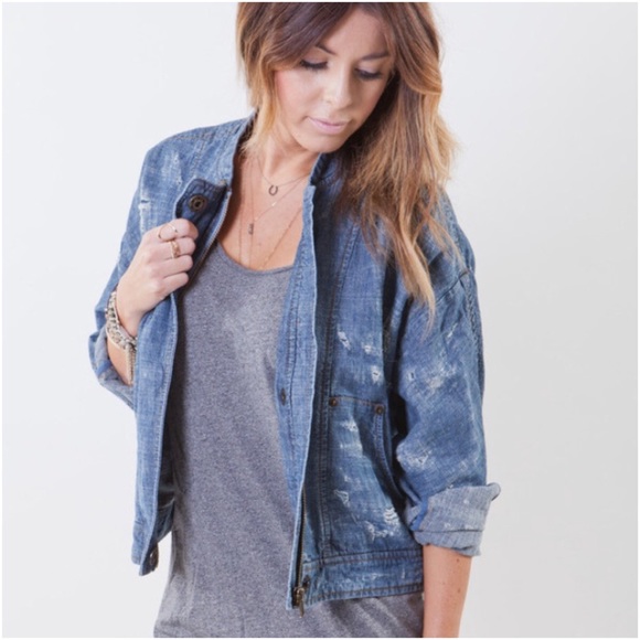 โSOLDโ Free People Destroyed Denim Jean Jacket - Picture 2 of 4