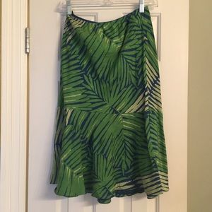Silk navy & green Palm skirt, Express. EUC