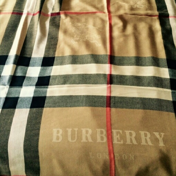 shawl scarf 140 cm by 140 squere