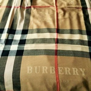 shawl scarf 140 cm by 140 squere