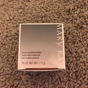 Mary Kay Translucent Loose Powder