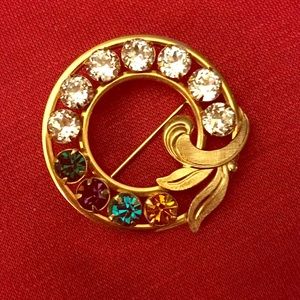 🔆Lovely Circle of Life Pin🔆