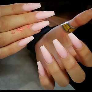 Meet your Posher, Monique