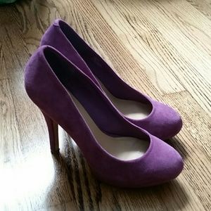 Steve Madden Purple platform pumps