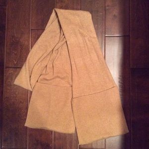 NWOT J. Crew pocket scarf