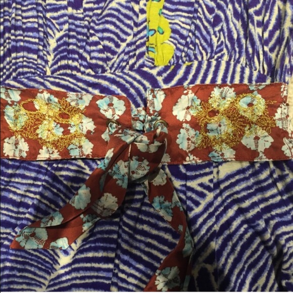 Anthro fun print top - Picture 2 of 4