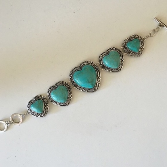 LAST ONE! 💕HP💕Turquoise Heart Bracelet - Picture 2 of 3