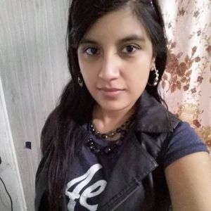 Meet your Posher, Alexia