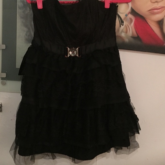 Bebe short lace cocktail dress