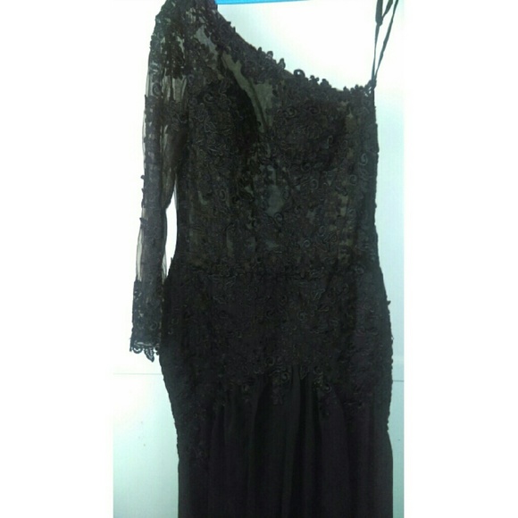 All black lace prom dress