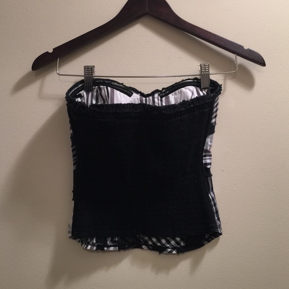 ‼️FLASH SALE‼️ Bebe Strapless Top - Picture 3 of 3