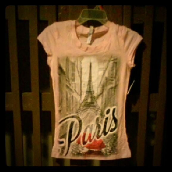 📌SOLD Paris Summer Tee!📌