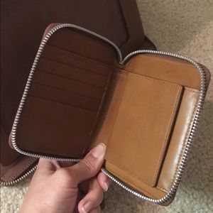 Cole Haan Bags - Cole Haan leather wallet Cole Haan Bags - Cole Haan leather wallet