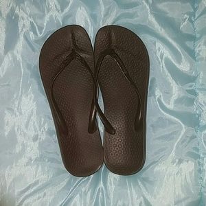 Ipanema black flip flops