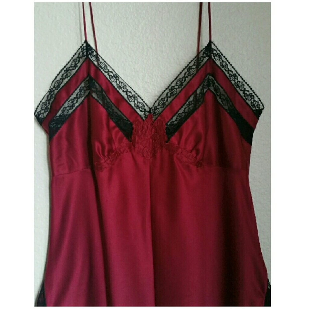 SOLD**Vtg. Victoria's Secret Teddy
