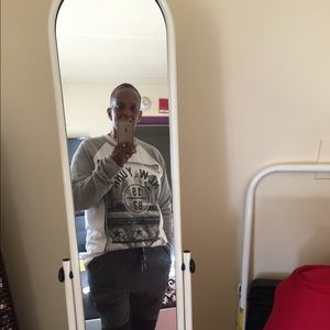 Meet your Posher, Aida